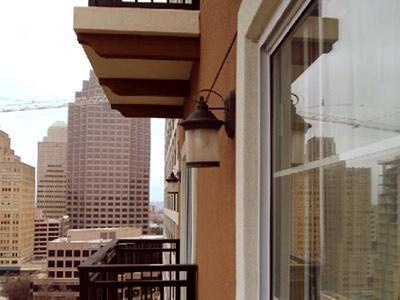 Courtyard By Marriott Riverwalk