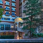 Courtyard By Marriott San Antonio Riverwalk